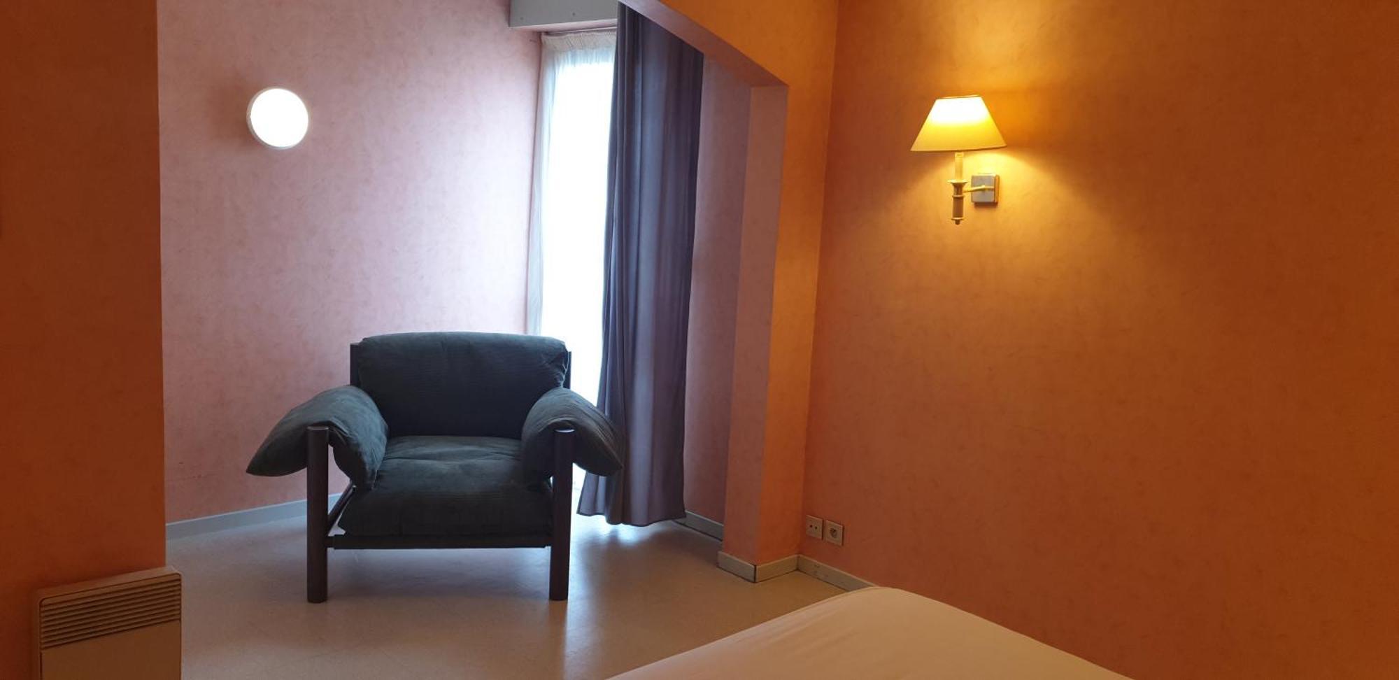 Logis L'Auberge Bourbonnaise Saint-Yorre Eksteriør bilde